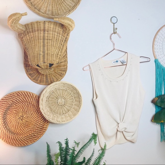 Vintage Tops - vtg vsco beaded ribbed tan sweater tank top Vintage Tops - vtg vsco beaded ribbed tan sweater tank top